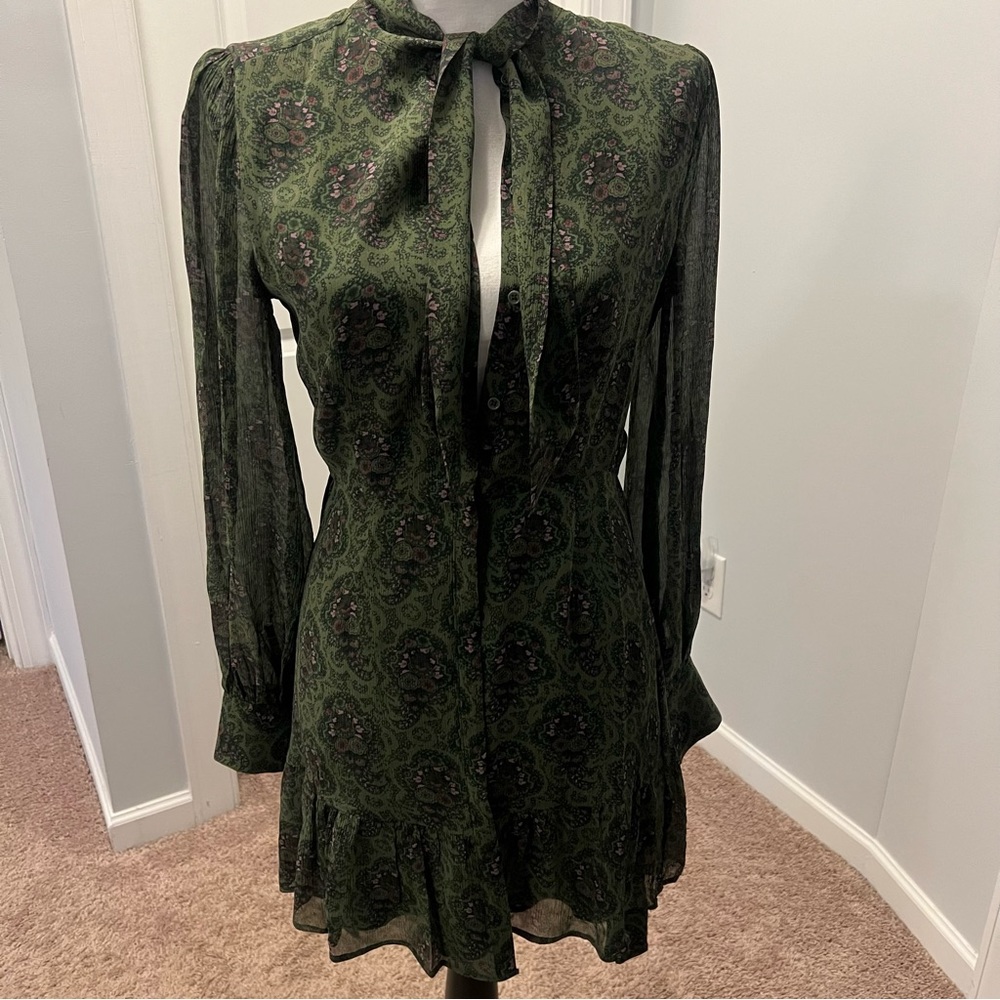 Paige Vittoria 100% Silk Mini Dress. NWT size XS